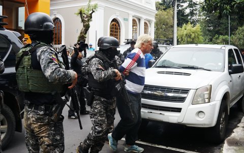 Uno de los más buscados del país llegó este 22 de abril a Unidad de Flagrancia, en Quito.