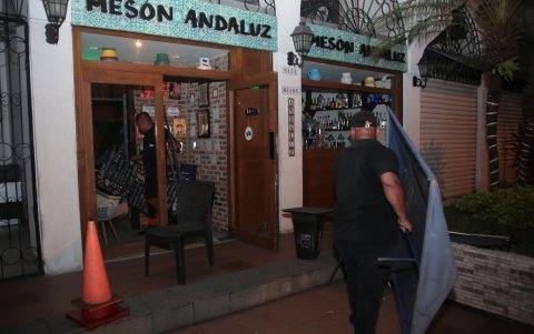 Los negocios también cierran sus puertas durante los apagones, por prevención y falta de clientela