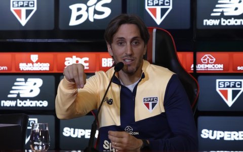 Luis Zubeldía entrenador de Sao Paulo, que debutará ante Barcelona.