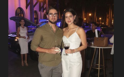Víctor Vela y Melany Mendoza.