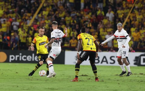 Barcelona cae ante Sao Paulo, en Copa Libertadores.