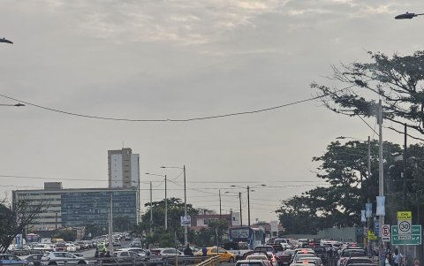 'Horas pico' en Guayaquil.