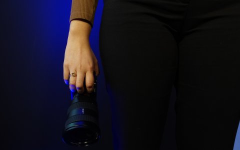 Su extraordinaria portabilidad ofrece a los vloggers nuevas capacidades de expresión creativa.