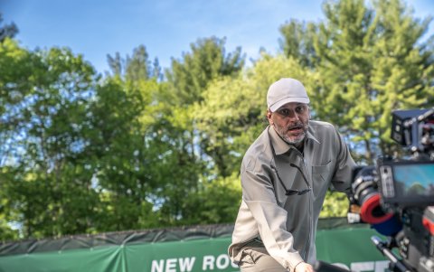 El director Luca Guadagnino en el set de Challengers.