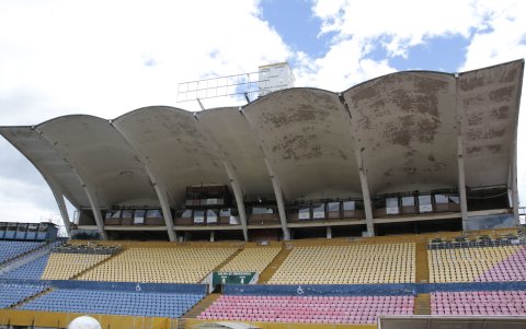 El estadio Atahualpa no ha logrado ser modernizado.