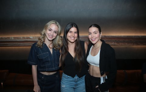 María Gratzia Bonggilio, Mónica Crespo y Cristina Wagner.