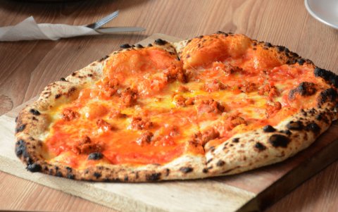 Pizza de longaniza manaba