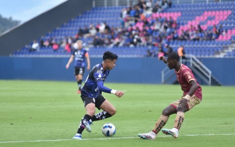 Independiente del Valle ocupa la segunda casilla a un punto del Papá.