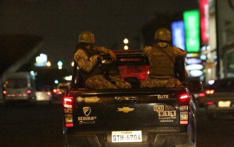 En marzo, la Corte Constitucional dijo en su dictamen 2-24-EE/24 que la existencia del conflicto armado interno no depende del reconocimiento del régimen o de un estado de excepción.