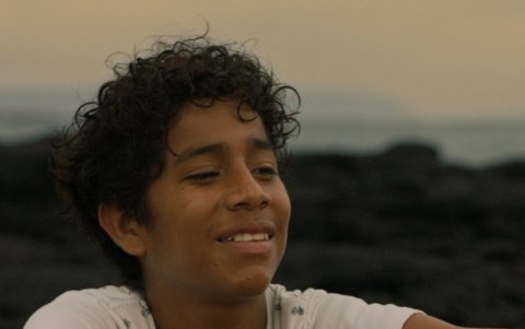 Jean Carlo Cabrera es Darwin. Un niño isleño con profundo amor por su tierra.