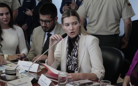 La reciente crisis del caso Olón muestra que se sigue los pasos de la vieja política.