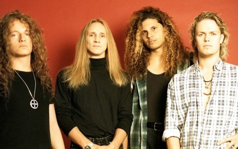 Fredrik Akesson (guitarra), Marcel Jacob (bajo), Jeff (voz) y Jamie Borger (batería).