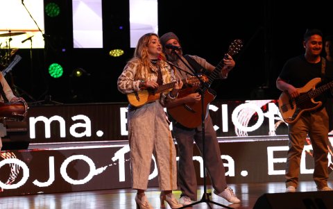Mirella Cesa en los Premios Disco Rojo 2024.