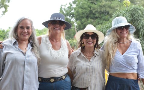 Chiqui Carvajal, Nony Gonzenbach , Patty Hidalgo y Pily Velarde.