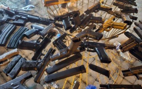 Estas fueron las amas encontradas entre los asistentes a la reunión.