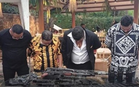 Detenidos en finca de vía a la costa. Aquí no consta Jacobo Bucaram porque a él se lo aprehendió para hacer cumplir tres boletas por otros temas.