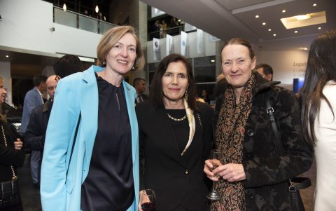Bárbara Schulz, Ana María Burneo y Sheri Burk.