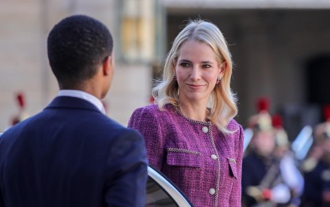Lavinia Valbonesi arribando al Elysee Palace en Paris.
