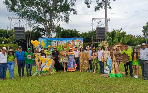 En el acto también se presentaron las bondades y la riqueza gastronómica con la cosecha del maíz y del cacao.