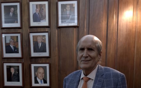 McGuiness ha ocupado cargos como presidente del Consejo Empresarial Mexicano de Comercio Exterior, Inversión y Tecnología (Comce).