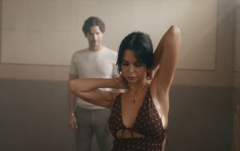 Intrigas internacionales ponen en peligro las fortunas familiares y la producción del mejor cacao del mundo.