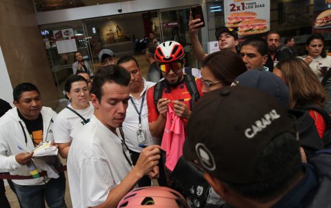 El ciclista colombiano del Education EasyPost lamentó que Ecuador esté pasando por este momento.