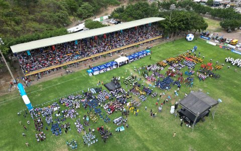 La DGAC informa que el reglamento prohíbe la operación de drones cerca de aeródromos.