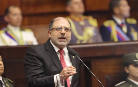 El socialcristiano Henry Kronfle es el presidente de la Asamblea Nacional