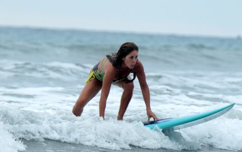 Ahora practica surf.