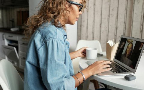 No hay una evidencia sólida de la causalidad entre el uso inadecuado de las tecnologías y su impacto en la salud mental de los jóvenes