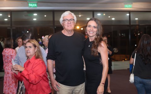 Peter Kryeuder y Rebecca Mayer.