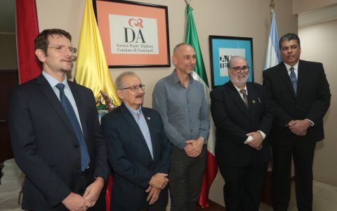 Luigi Orlandi, Walter Mera, Giovanni Davoli, Francesco Aycart y Mauro Toscanini.