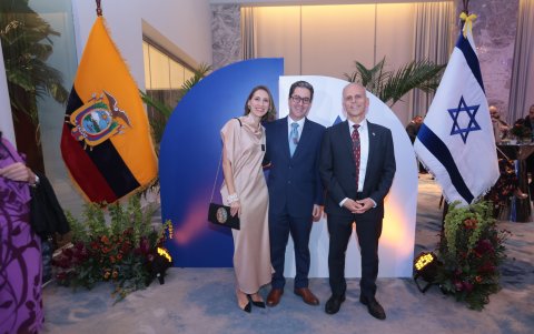 Jessica Abouganem, Gad Czarninski y Tzach Sarid.