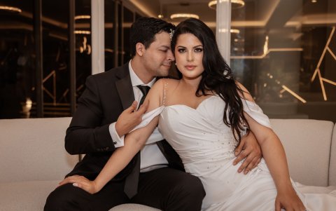 Alebamaaa con su esposo.