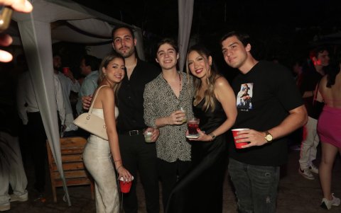 Melanie Narváez, Santiago Intriago, Eduardo Aguirre, Valeria Alvarado y Fernando González.