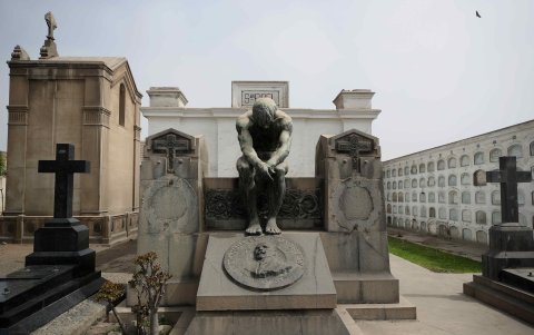 Anteriormente los ciudadanos eran enterrados en las iglesias.