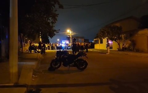 El hecho se registró en las calles 18 de Agosto y 24 de Mayo, en Santa Elena, la noche del jueves 30 de mayo.