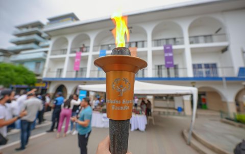 La tea de Olimpiadas Especiales ya se encuentra en Manta.