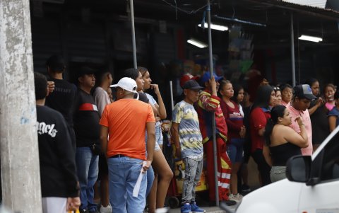 Los comerciantes dijeron estar consternados con lo ocurrido en el lugar.