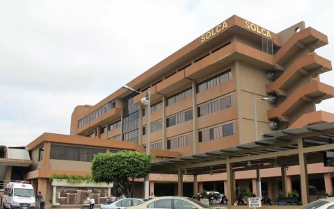 Hospital Solca en la Atarazana y cambio de diseño arquitectónico.