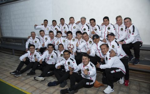 ‘Los más queridos’ están unidos por la pasión que les genera el practicar ecuavóley.