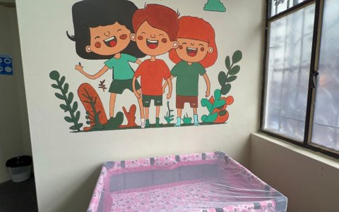 El lugar fue adecuado para dar dignidad a las madres adolescentes.