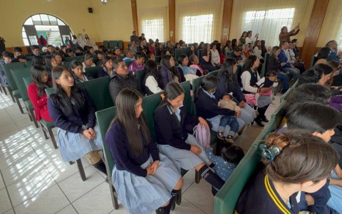 El espacio busca darles a las mujeres un espacio digno donde tener a sus hijos.