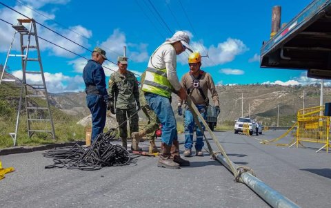 Los trabajos ya se realizan en la vía