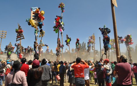 Los castillos son del deleite del público en Pujil, provincia de Cotopaxi.