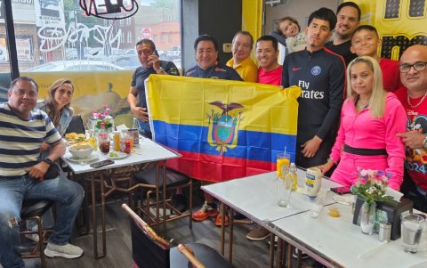 En Chicago los hinchas ecuatorianos listos para ir a ver el partido.