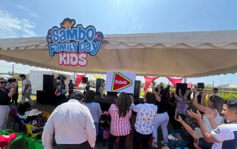 2. Presentaciones. El Sambo Family Day Kids incluyó shows de canto y de baile en el que participaron los niños.