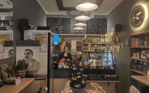 Tras haber tenido que huir de las zonas ocupadas por Rusia, los ucranianos desplazados pierden sus casas y otras propiedades.