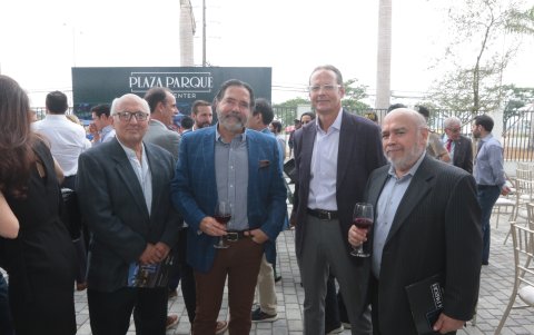 Sergio Iannuzzelli, Carlos Ortega, Andrés Crespo y Carlos Cueva.