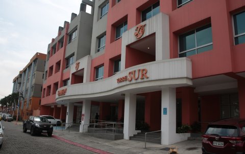 El Hospital Clínica Kennedy Alborada cambiará de nombre en los próximos días.